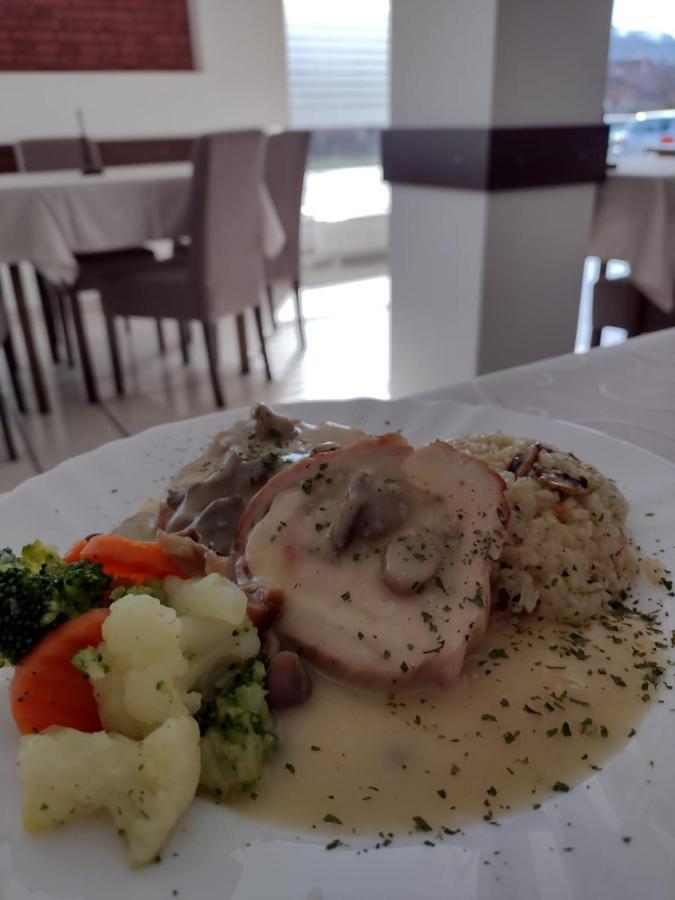 Zlatni San Otel Banja Koviljača Dış mekan fotoğraf