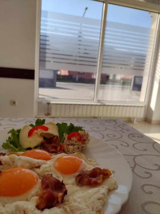 Zlatni San Otel Banja Koviljača Dış mekan fotoğraf